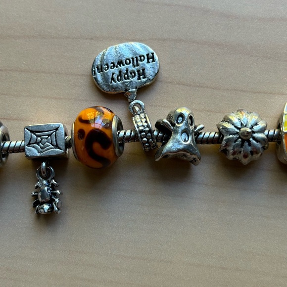 Vintage Willabee & Ward October Halloween Bracelet Pumpkins Ghosts Cat - Picture 3 of 10